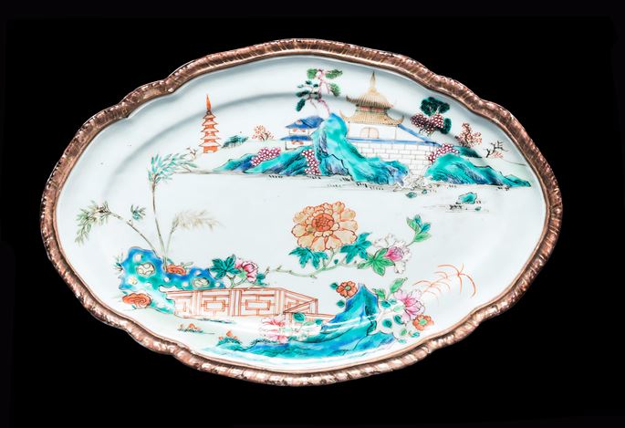 Chinese export porcelain famille rose meat dish | MasterArt